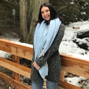 Meet your Posher, Olivia